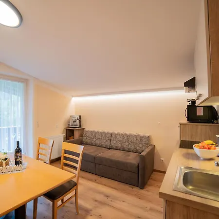 Апартаменти Laura