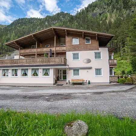 Laura Appartement Mayrhofen